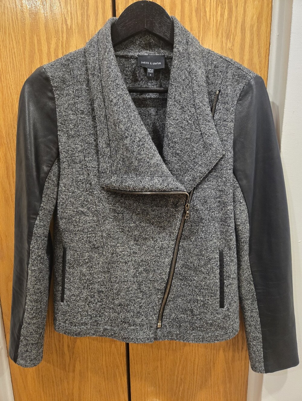 Judith & Charles Gray Wool Moto Jacket with Black Leather Sleeves Sz 4 Like New - Picture 8 of 8